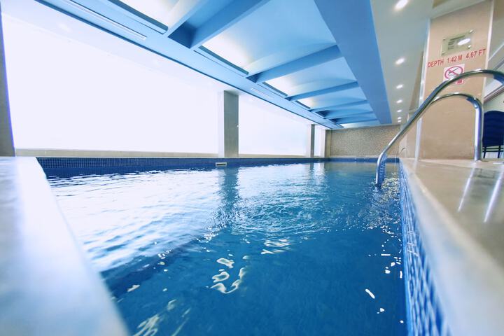 Hotel with Pool
