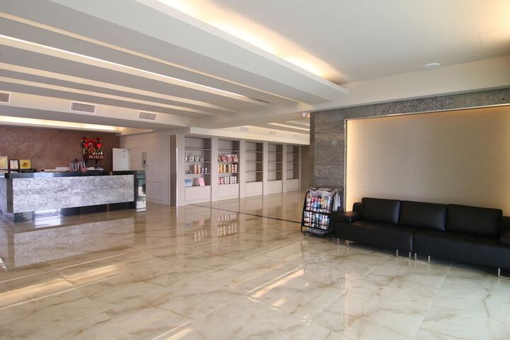 Guest Lobby