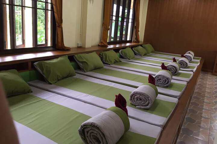 Room 5 of 17