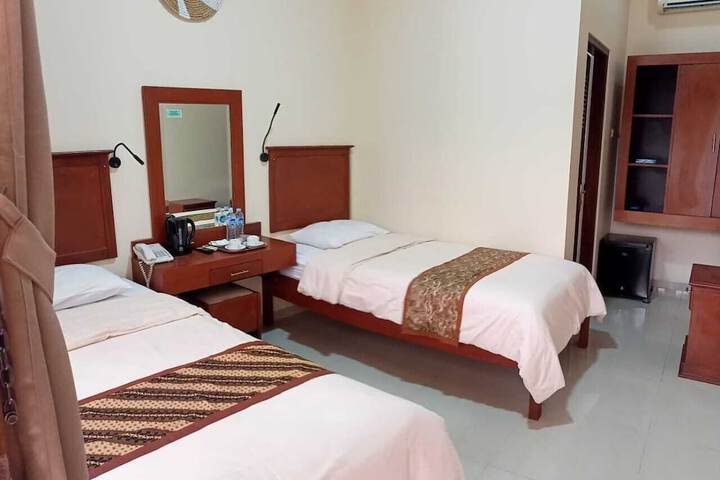 Room 5 of 49