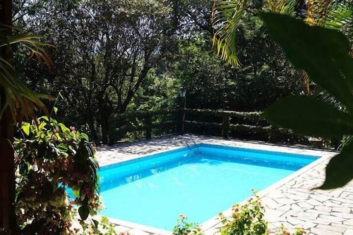 Pool 17 of 48