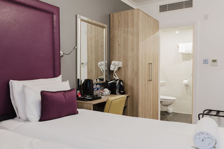 Room 79 of 165
