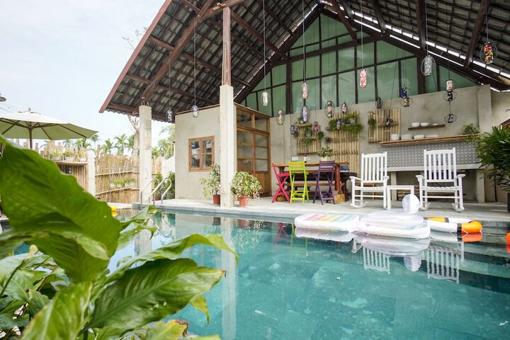 Pool 54 of 70
