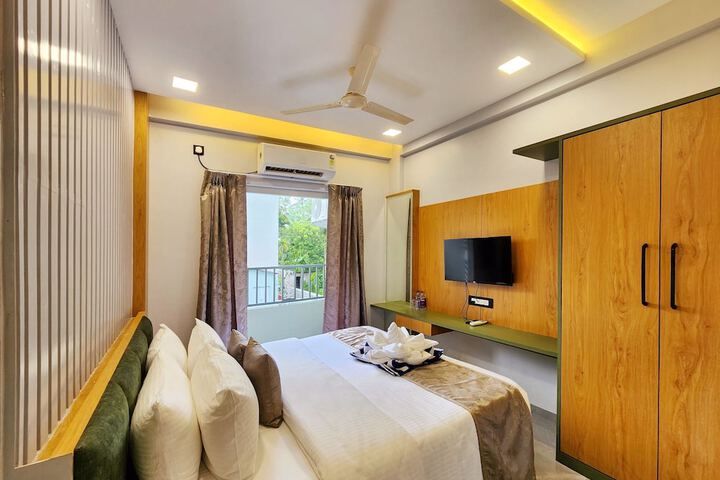 Room 4 of 27