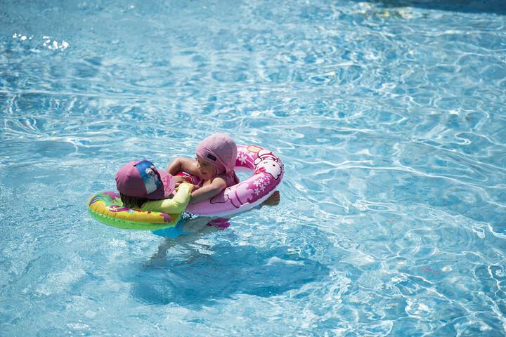 Pool 56 of 196