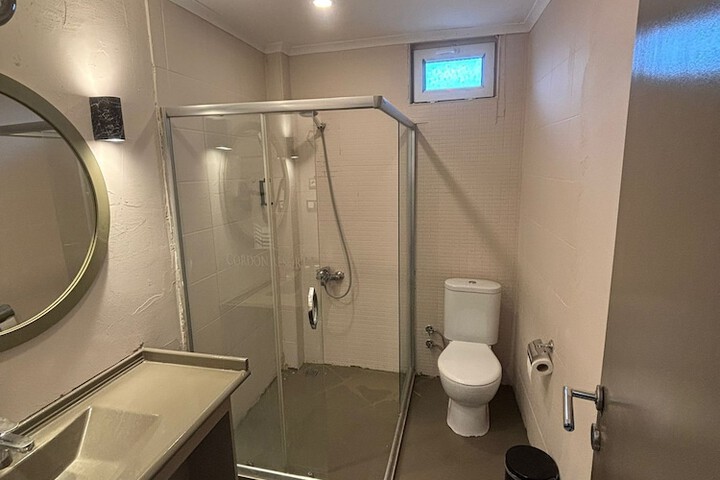 Room 19 of 29