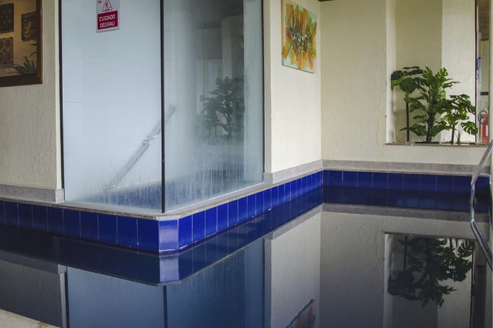 Pool 18 of 32