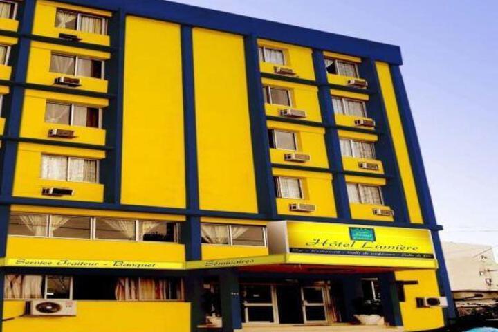 Hotel Lumiere Akwa