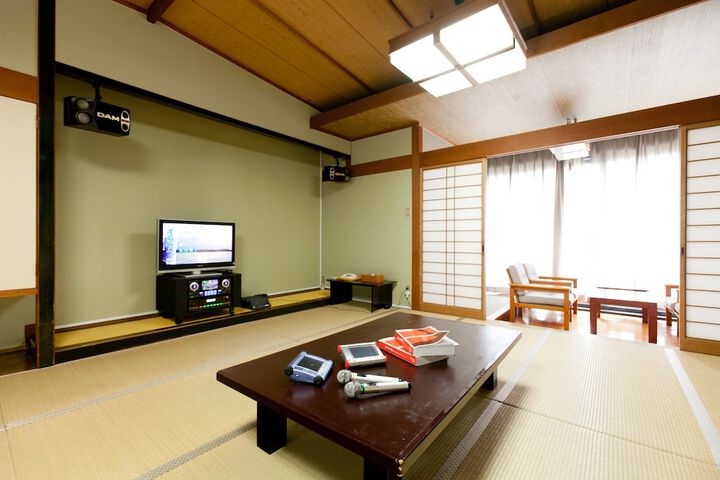 Room 30 of 39