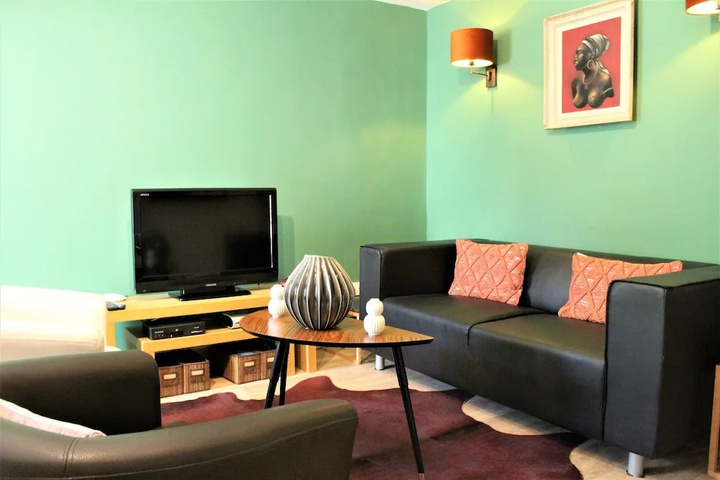 Room 3 of 17