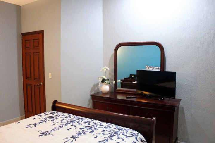 Room 9 of 599