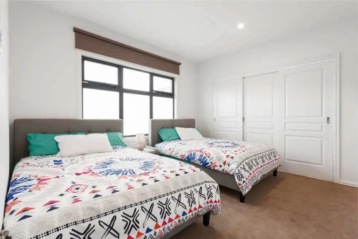 Image of Glen Manor 3