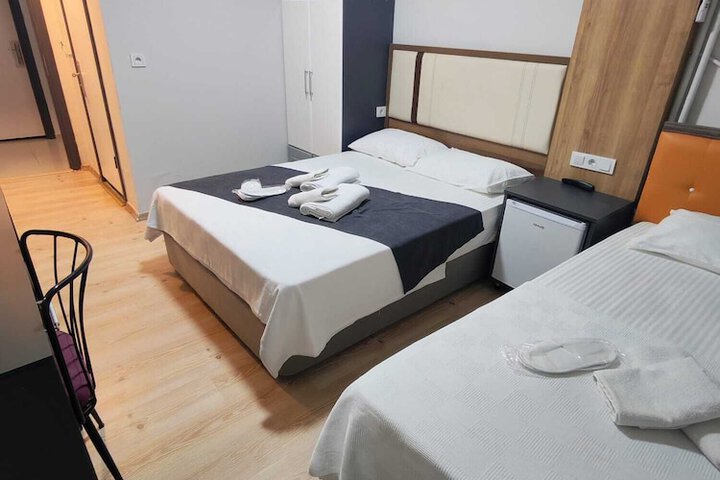 Room 5 of 34