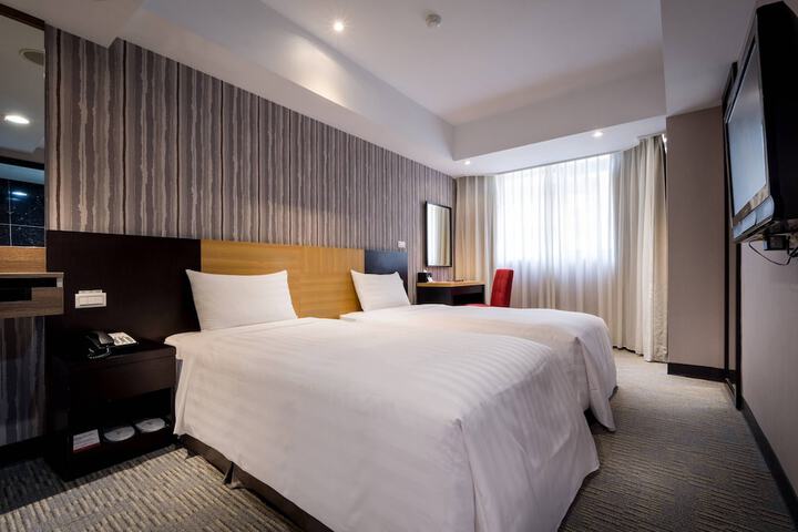 Room 25 of 54