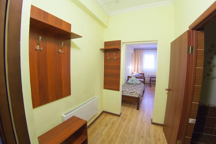Room 8 of 44