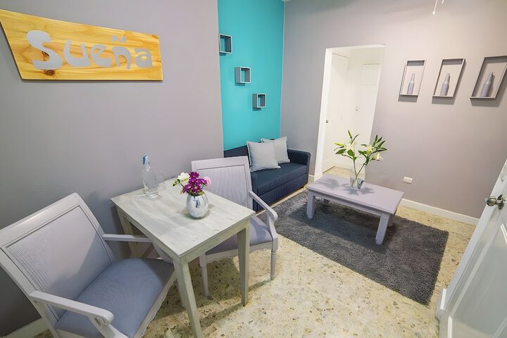 Room 9 of 75
