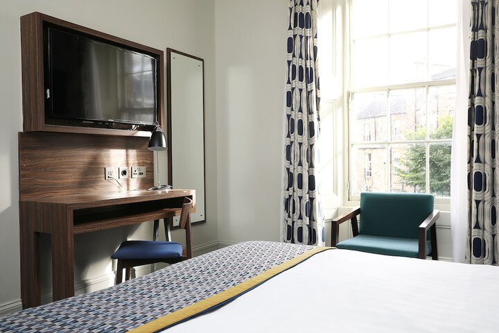 Room 60 of 108