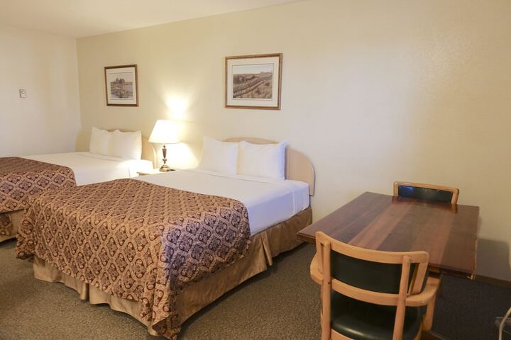 Room 6 of 30