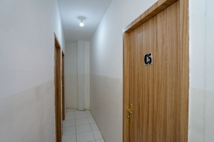 Ballroom/Hall 22 of 27
