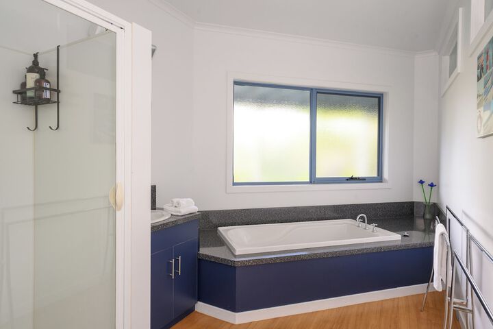 Room 10 of 19