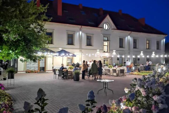 Central Hotel Radviliškis