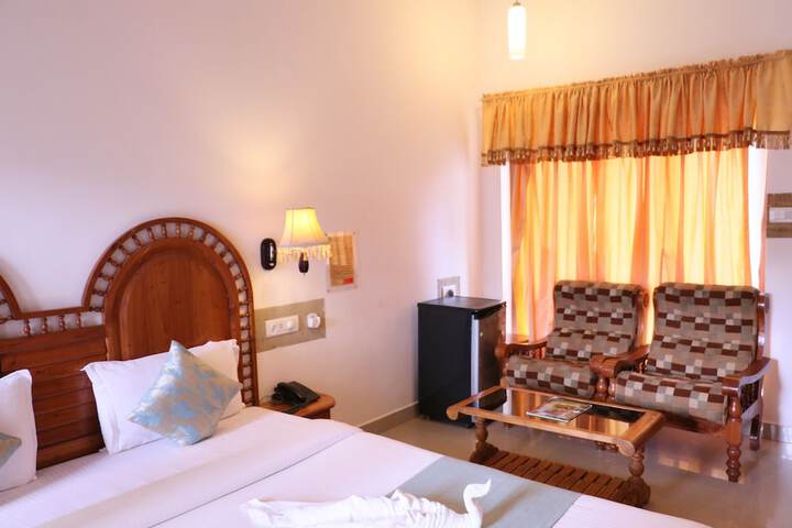 Room 8 of 32