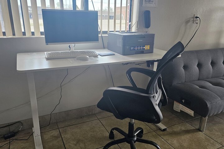 Business Center 15 of 16