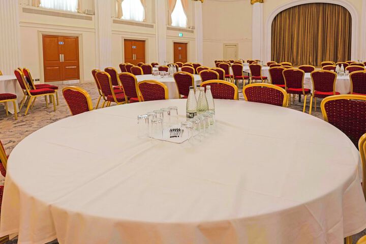 Ballroom/Hall 64 of 79