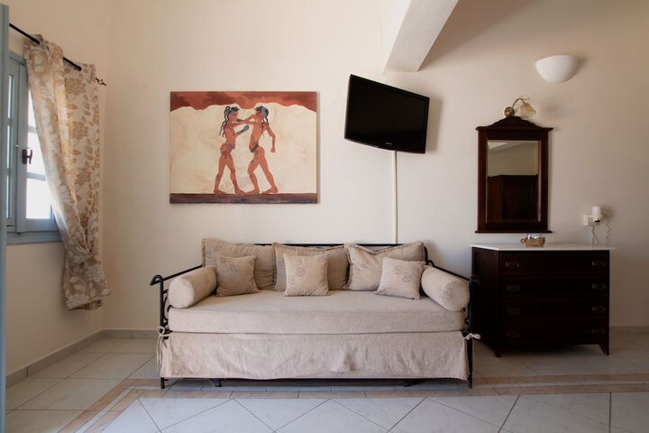 Room 15 of 53
