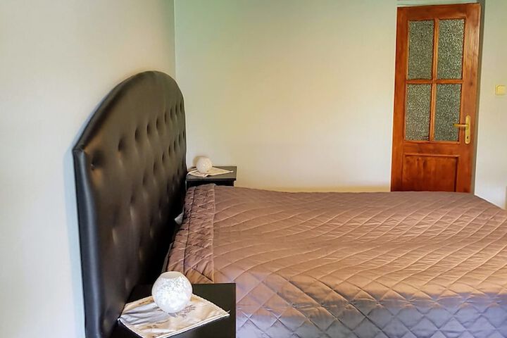 Room 18 of 89