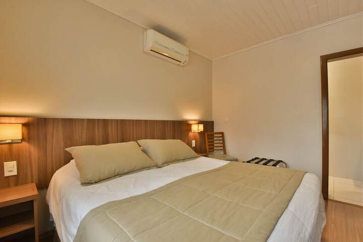 Room 21 of 93