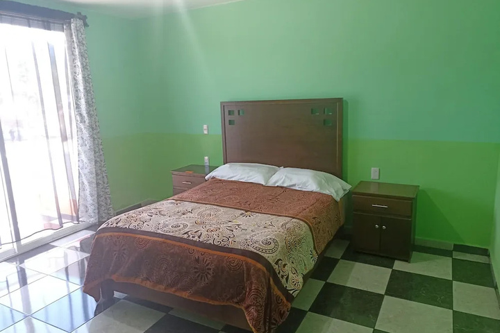 Room 3 of 9