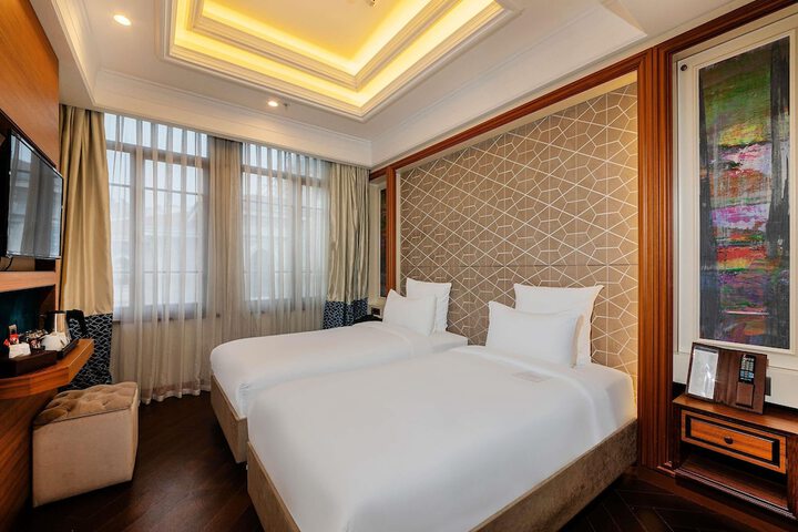 Room 57 of 105