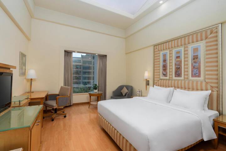 Room 15 of 63