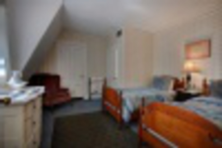 Room 196 of 408