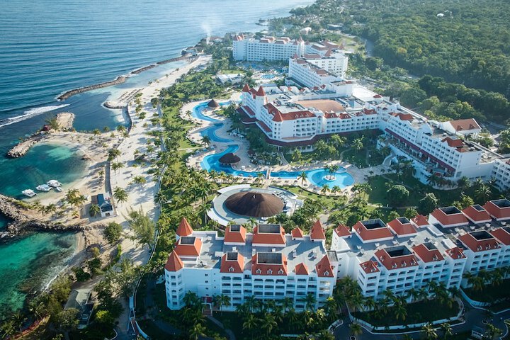 Hotel 79 of 80