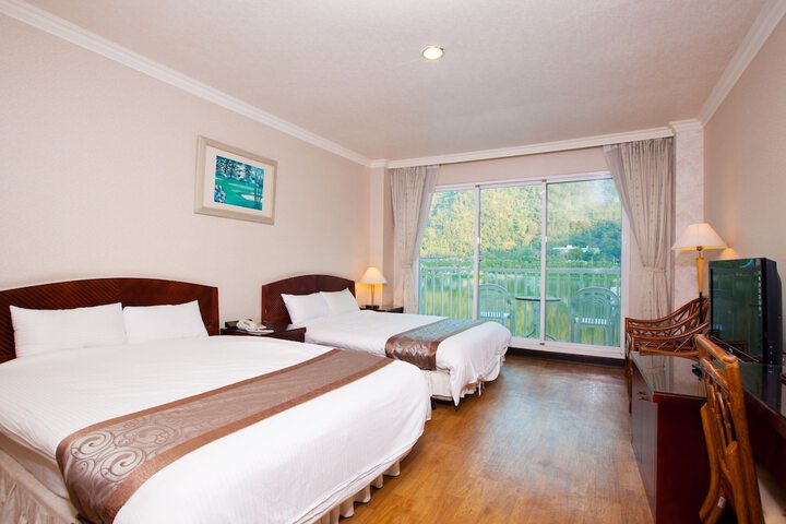 Room 5 of 67