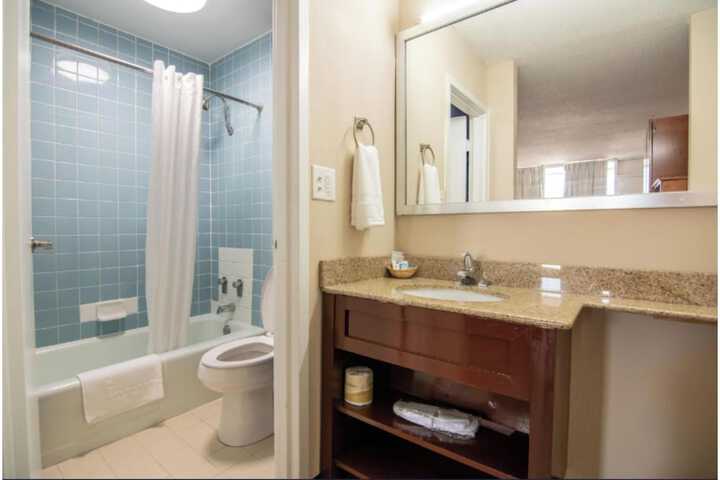 Room 15 of 21