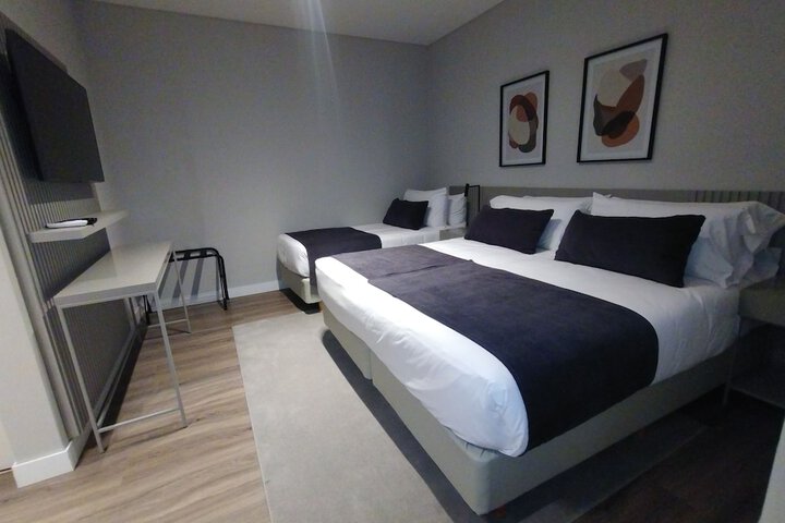 Room 52 of 99