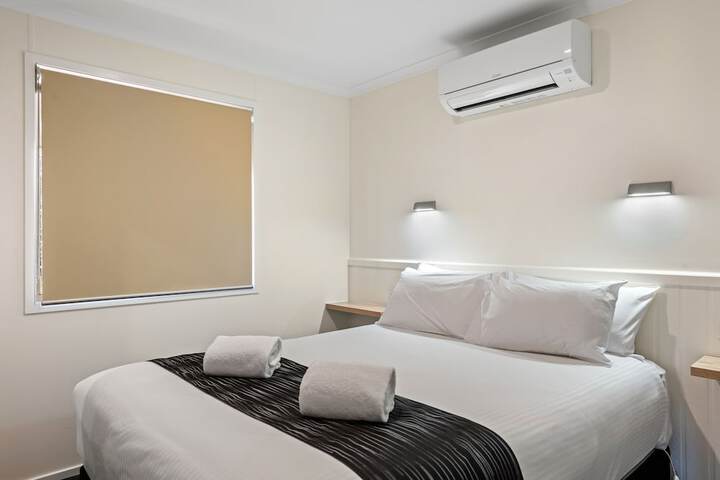 Room 10 of 98
