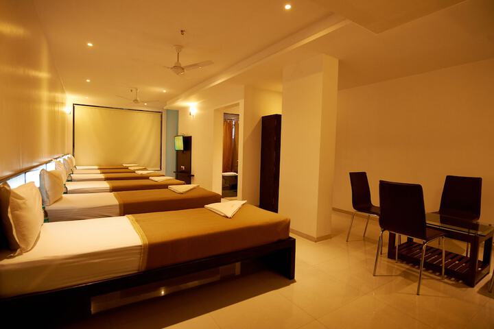 Room 17 of 51