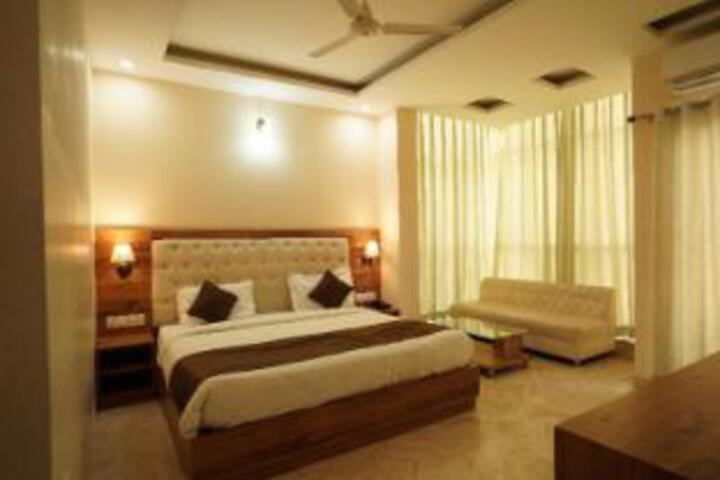 Room 42 of 46