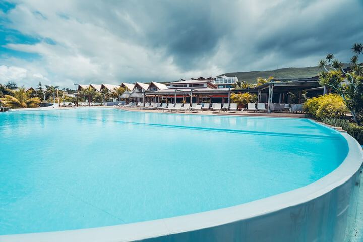 Hotel with Pool
