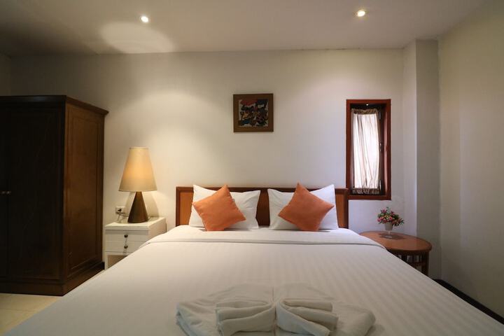 Room 54 of 87