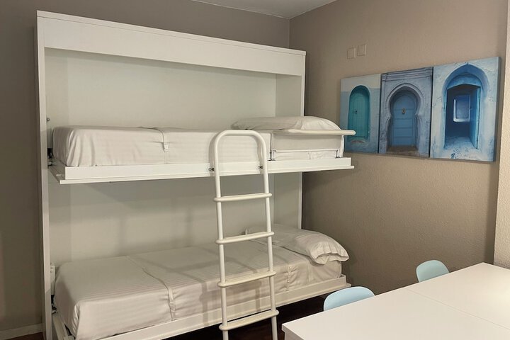 Room 21 of 40