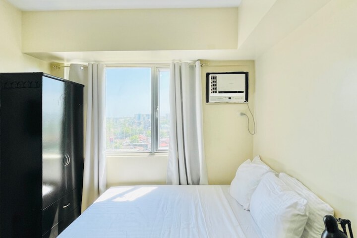 Room 8 of 53
