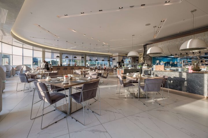 Dining 84 of 148