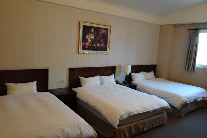 Room 26 of 37