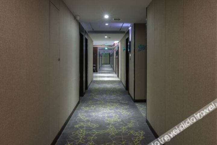 Hotel Interior 7 of 23