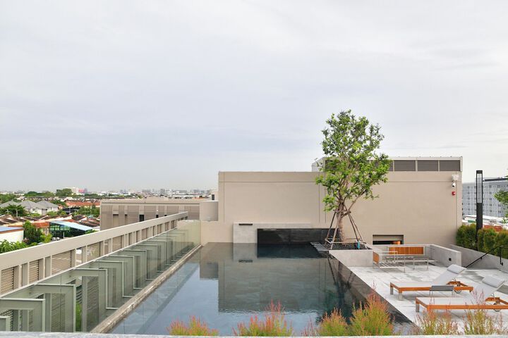 Pool 23 of 49